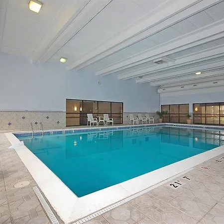 Best Western Hospitality Hotel&Suites 