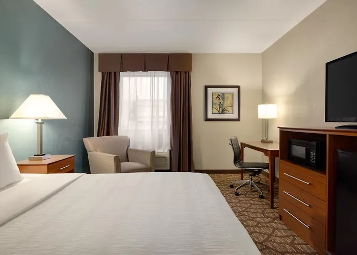 Americinn By Wyndham Grand Rapids Airport North