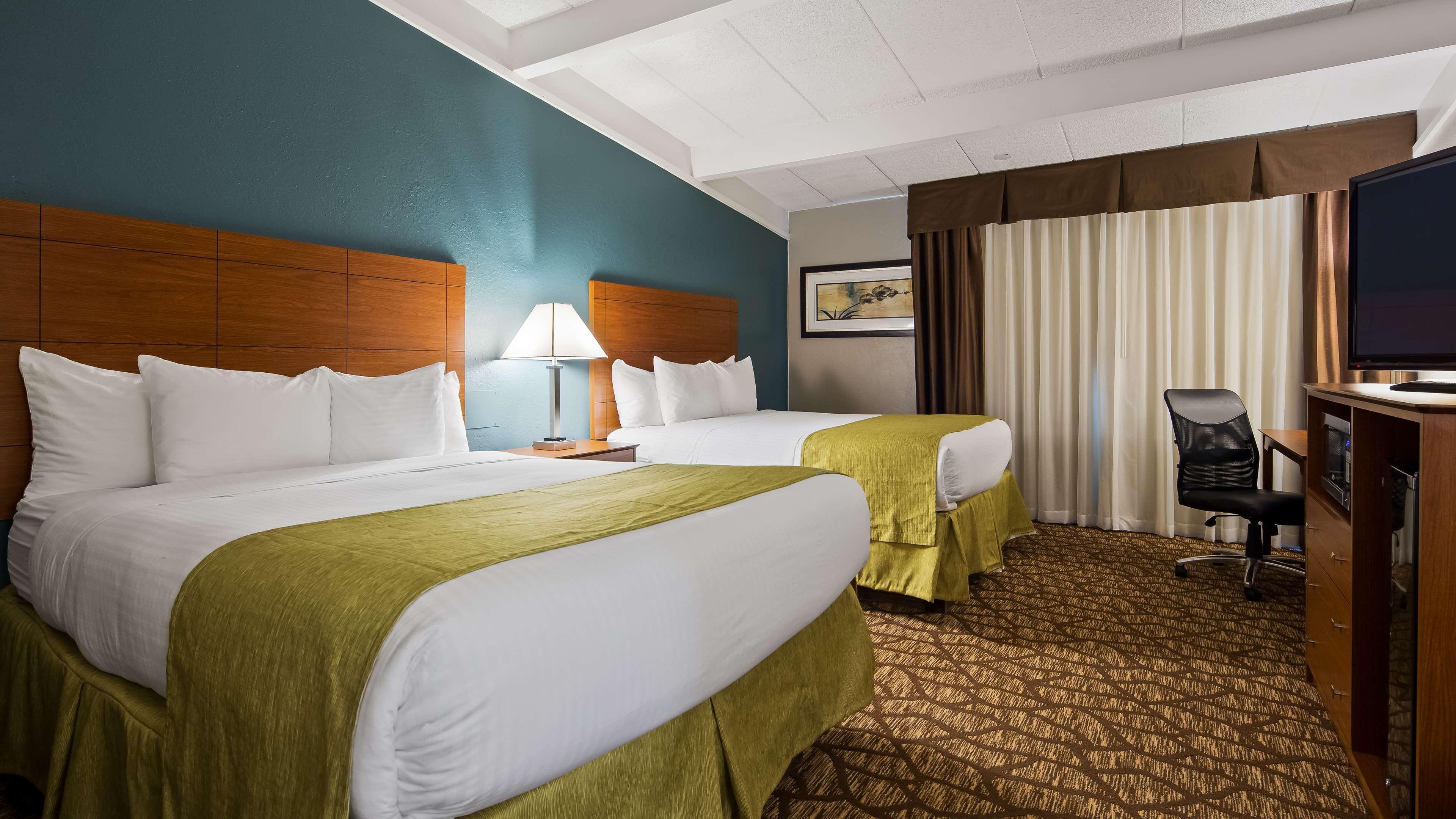 Americinn By Wyndham Grand Rapids Airport North