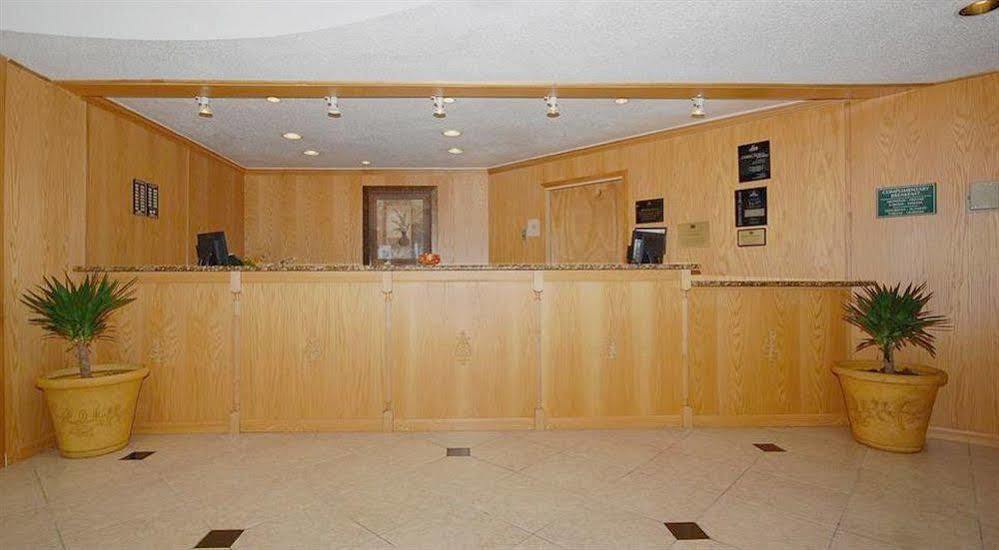 Americinn By Wyndham Grand Rapids Airport North Hotel 3*