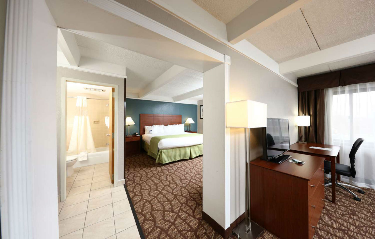 Americinn By Wyndham Grand Rapids Airport North Hotel